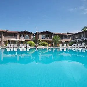 Апарт-отель Villaggio Turistico Lugana Marina, Сирмионе
