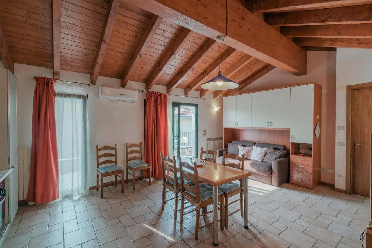 Villa Natalina - A 100 Metri Dalle Terme Virgilio Сирмионе Италия