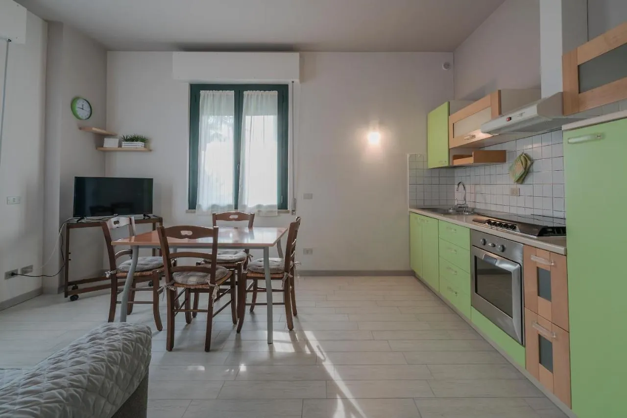 Villa Natalina - A 100 Metri Dalle Terme Virgilio Сирмионе Дом отдыха