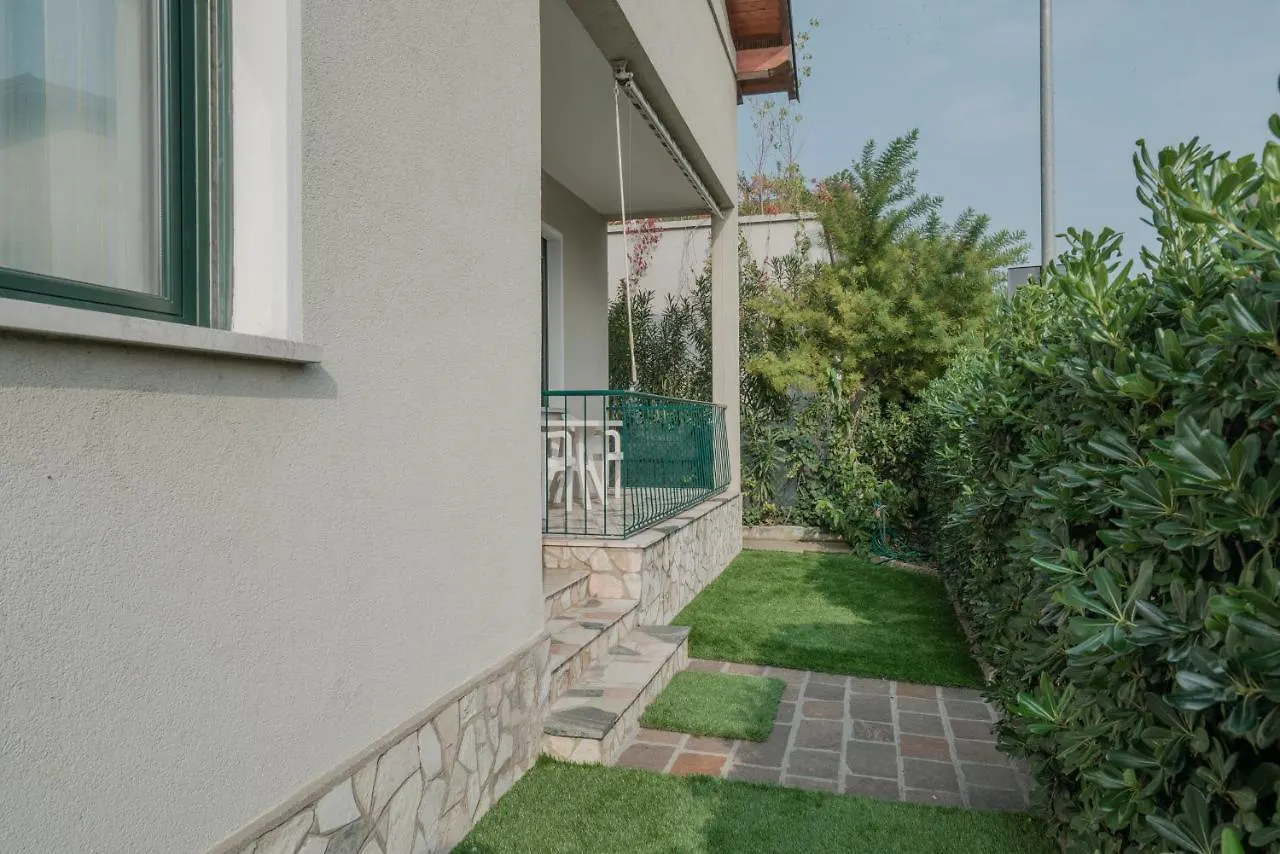 Villa Natalina - A 100 Metri Dalle Terme Virgilio Сирмионе